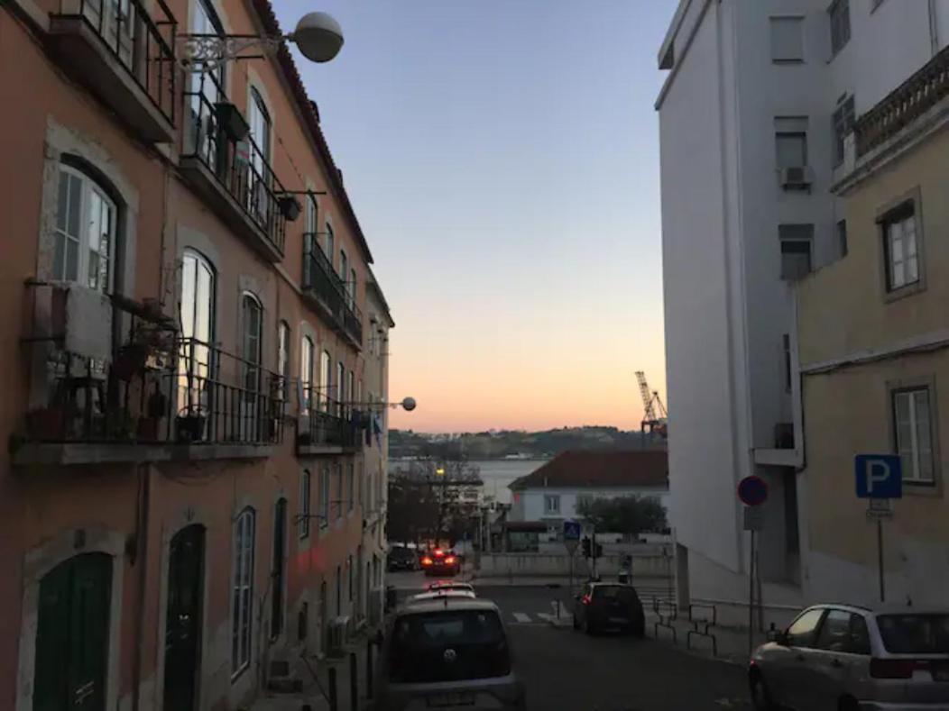 Olival Home- Feels Like * Lissabon